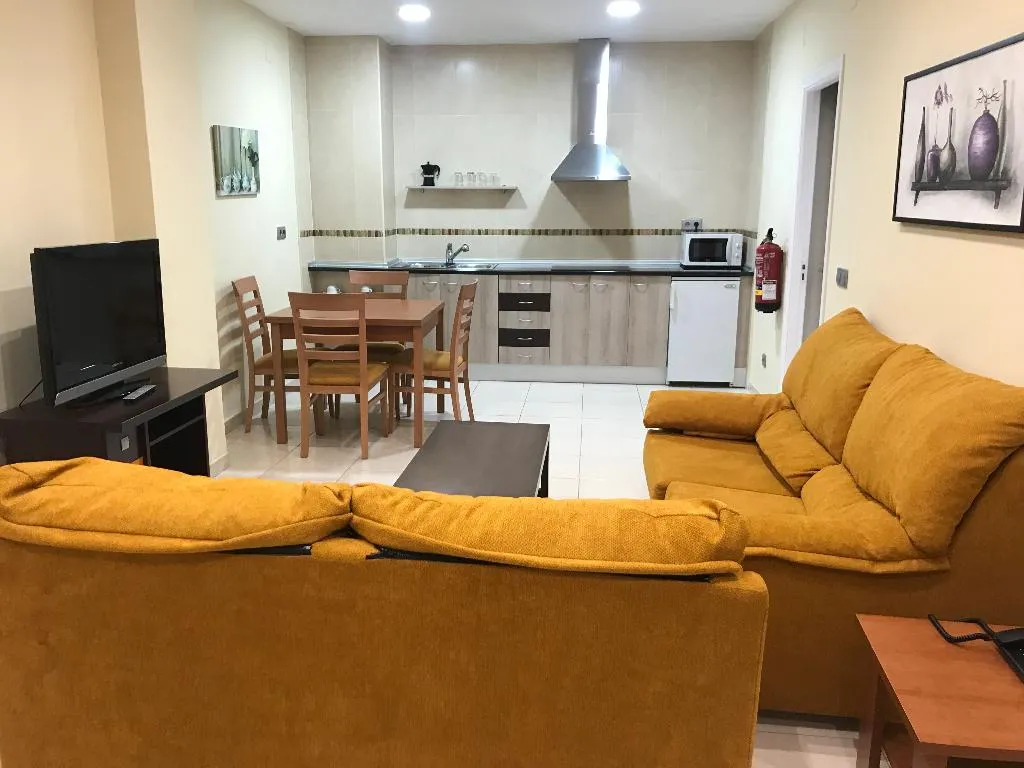 APARTMENT CAPACITY 4 Room, Alfonso VIII, Madrid