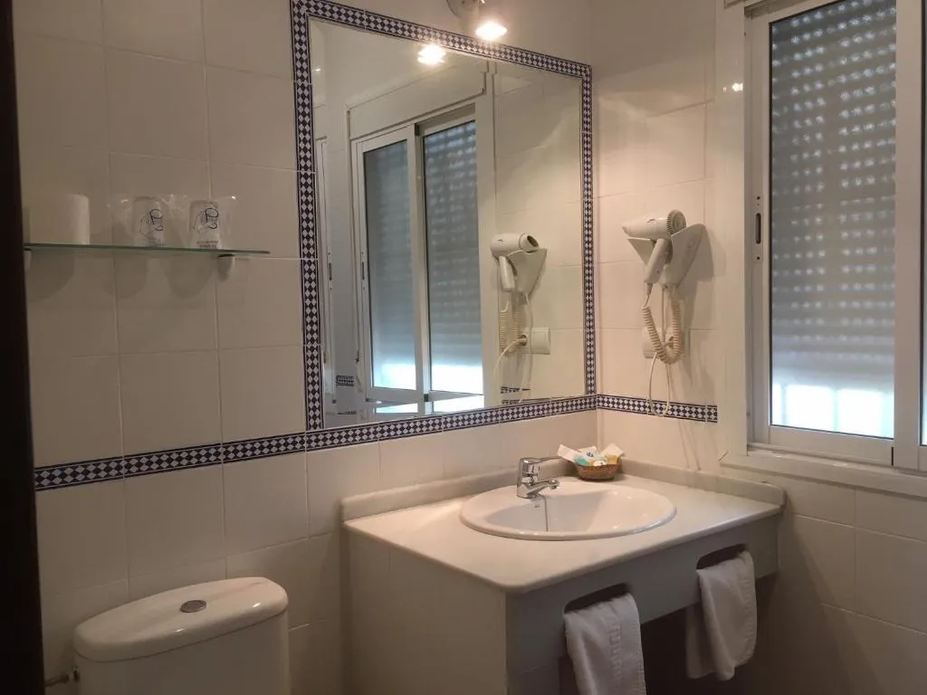 Double or Twin CLASSIC WITH BALCONY Room, El Molino, Seville
