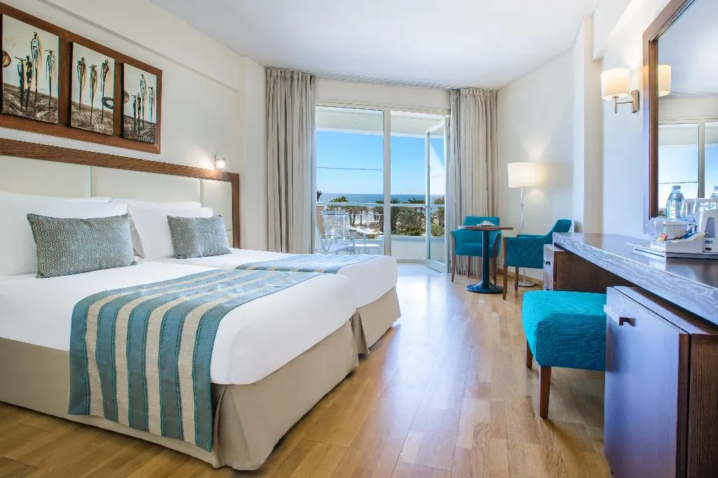 SINGLE SIDE SEA VIEW Room, Golden Bay Beach hotel, Cyprus