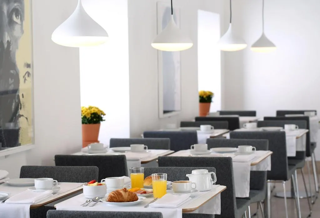 Restaurant, Hotel Convento do Salvador, Lisbon