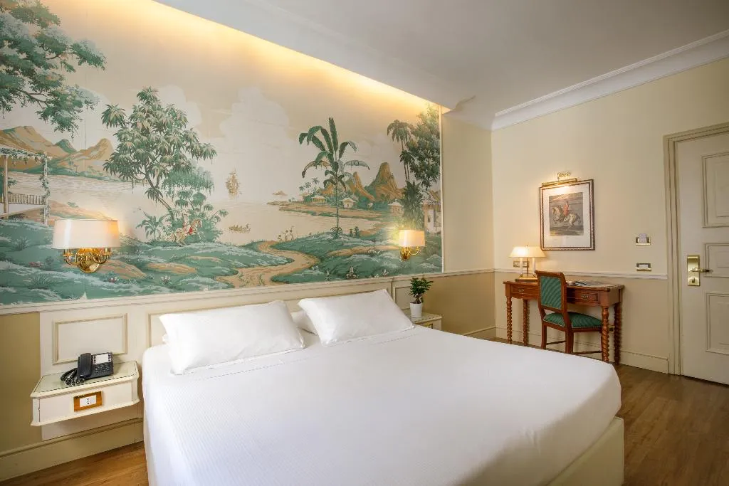 DOUBLE SUPERIOR Room, Donna Laura Palace, Rome
