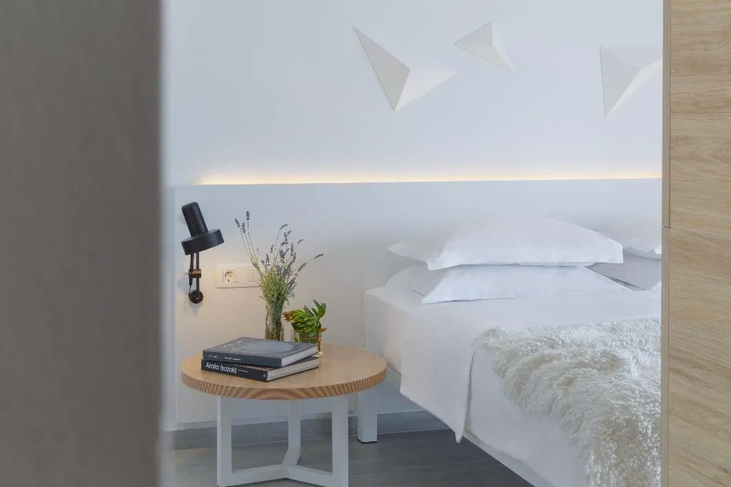 JUNIOR SUITE PARK VIEW Room, Pharos, hvar bayhill hotel, Split