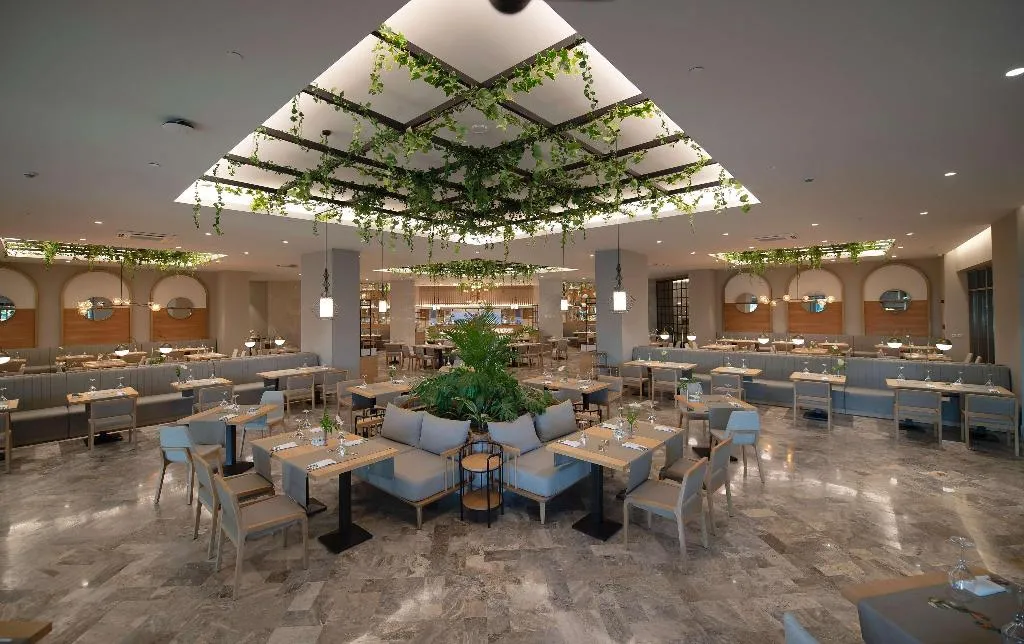 Restaurant, Miramare Beach, Antalya