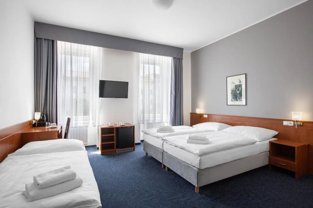 TRIPLE STANDARD Room, Beranek, Prague