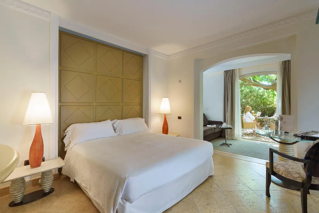 TRIPLE CLASSIC Room, Romano Palace, Catania