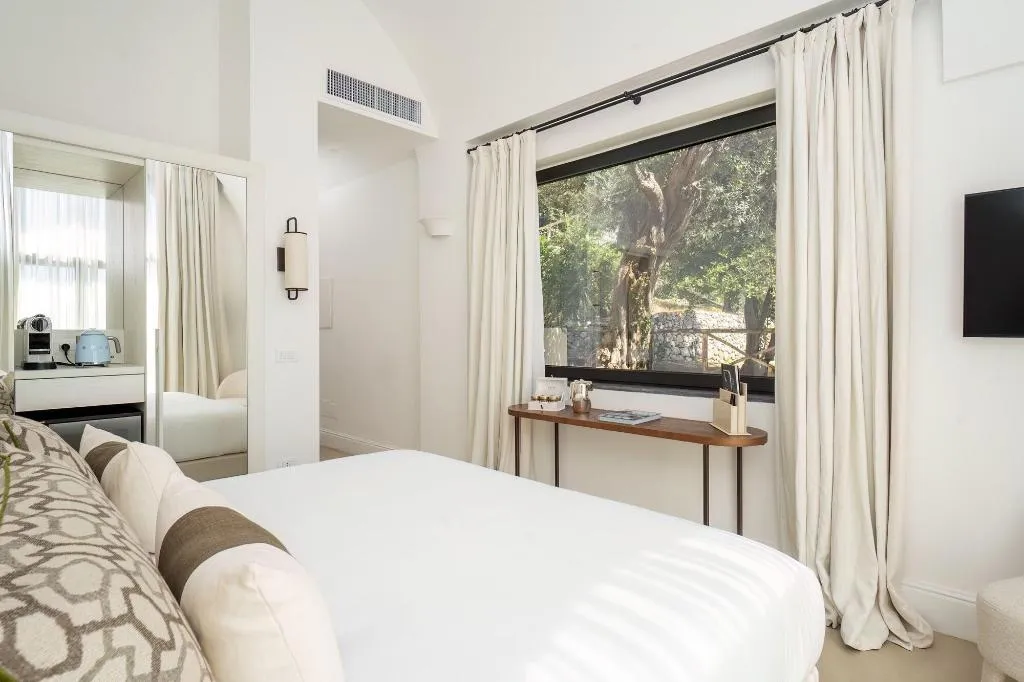 Room, Furore Grand Hotel, Naples