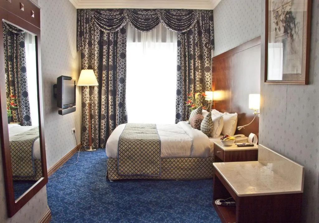 SUITE EXECUTIVE Room, Regent Palace, Dubai