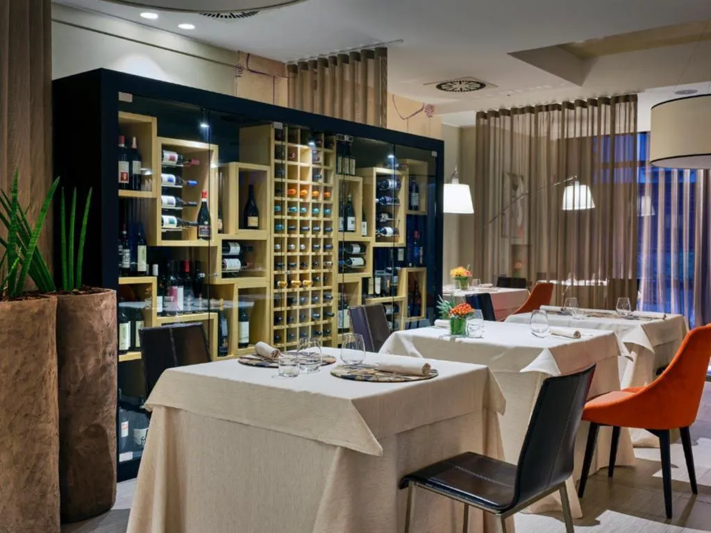 Restaurant, Winter Garden Hotel Bergamo Aeroporto, Milan