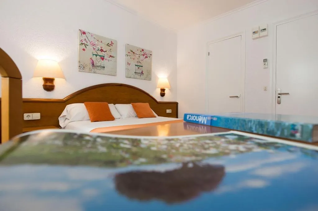 Room, Hostal Menurka, Menorca