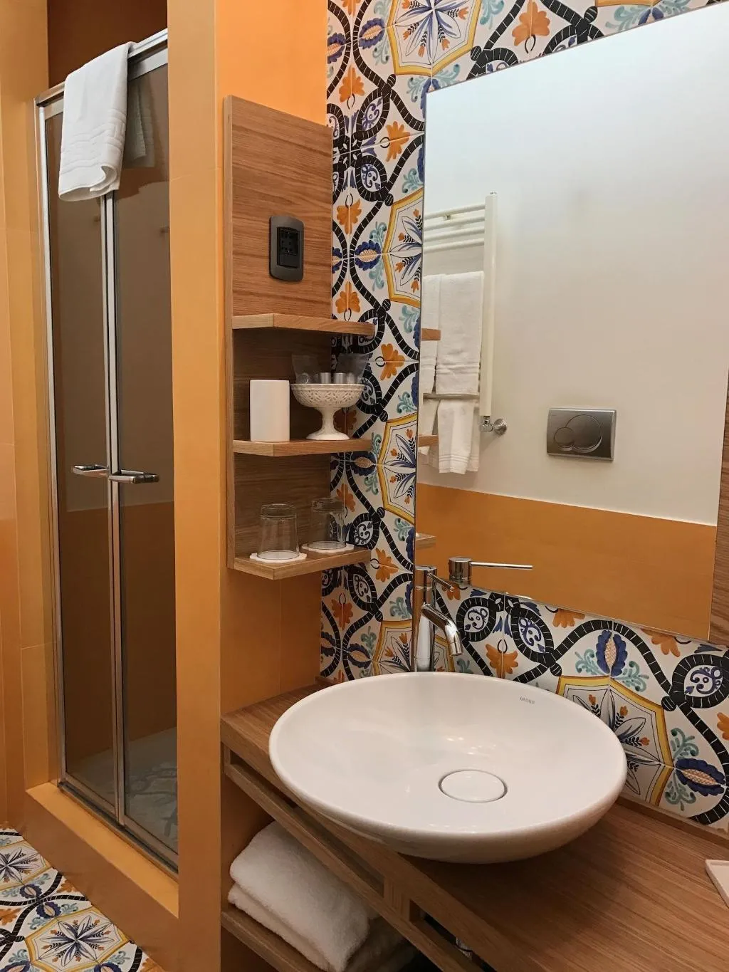 Room, B&B Orsini46, Naples