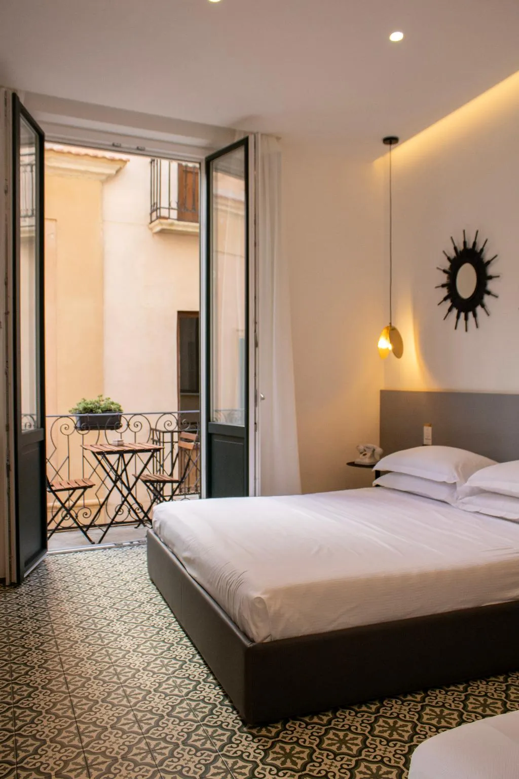 TRIPLE DELUXE WITH TERRACE Room, Badia Nuova Apart Hotel, Palermo