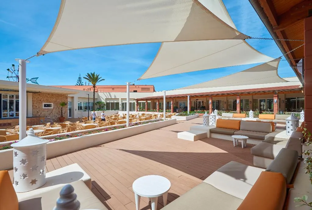 Bar, Protur Badia Park Aparthotel, Majorca
