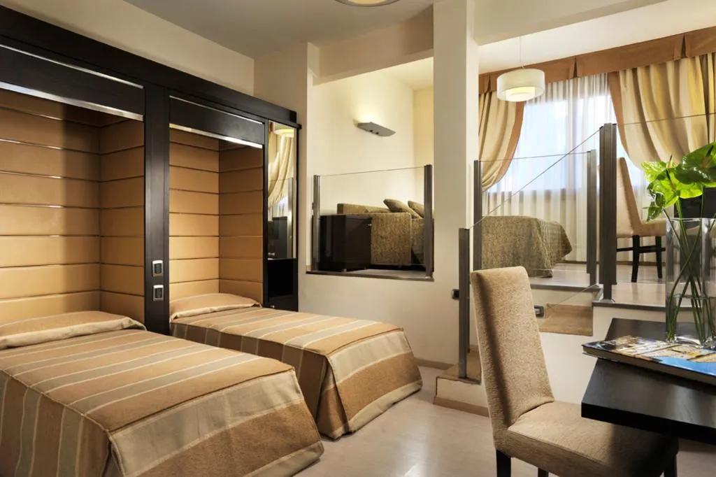 Room, Grand hotel Mediterraneo, Florence