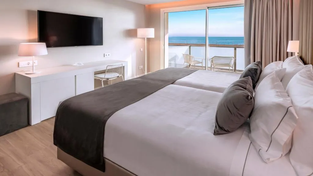 DOUBLE SINGLE USE EXECUTIVE SEA VIEW Room, Playafels, Barcelona