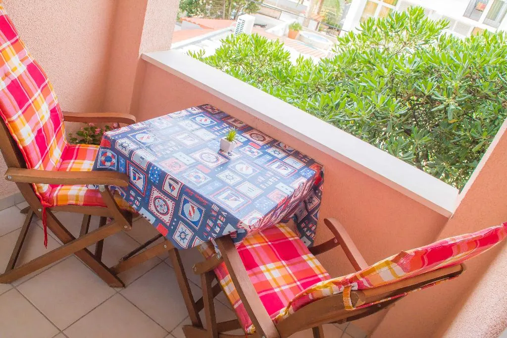 APARTMENT STANDARD Room, Villa Midea, Split