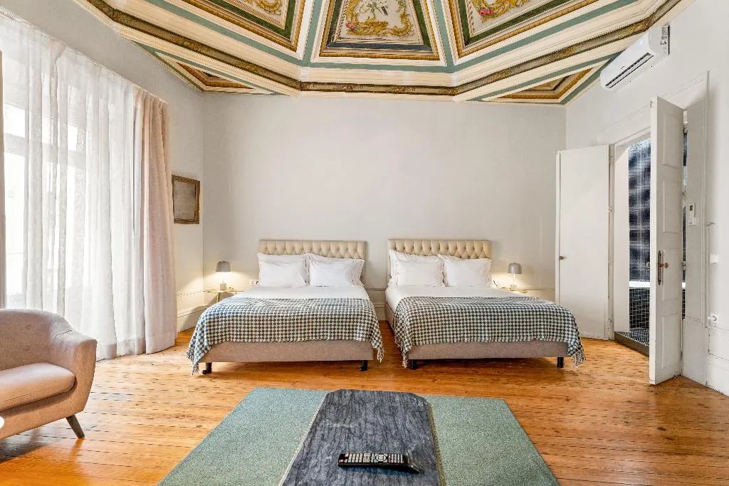 FAMILY ROOM ONE BEDROOM TWO BATHROOMS Room, Casa Dos Lóios By Shiadu, Porto