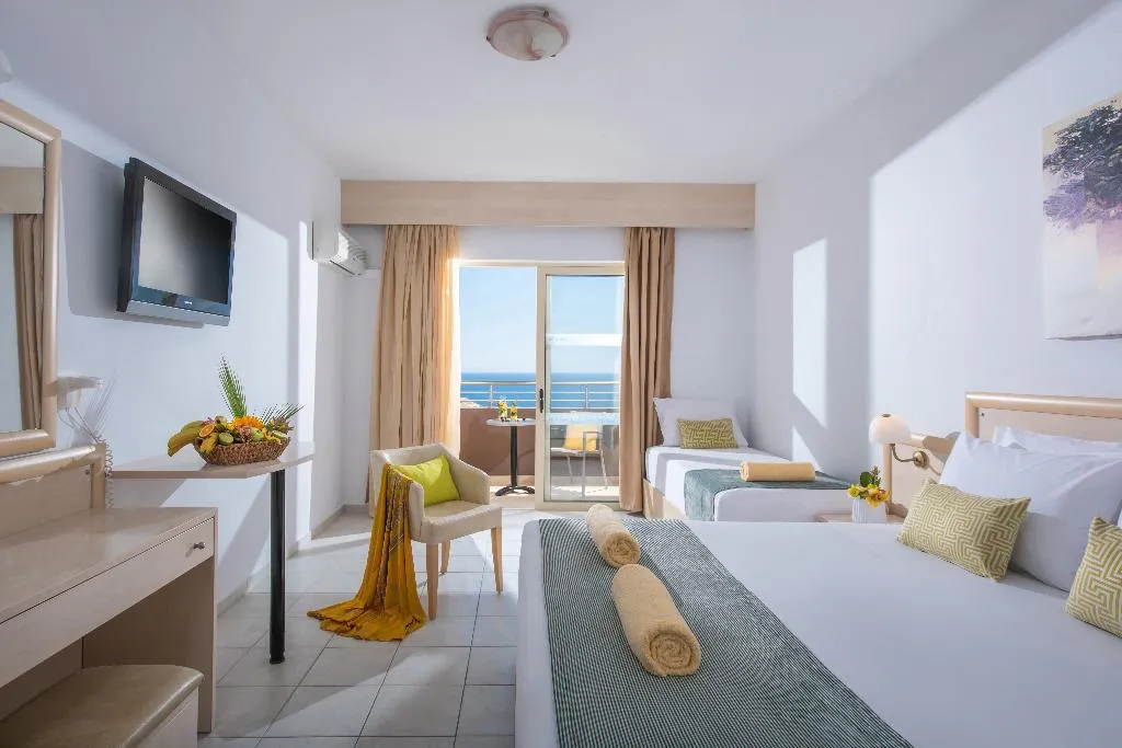 Double or Twin EXECUTIVE SEA VIEW Room, Blue Bay Resort Hotel, Crete