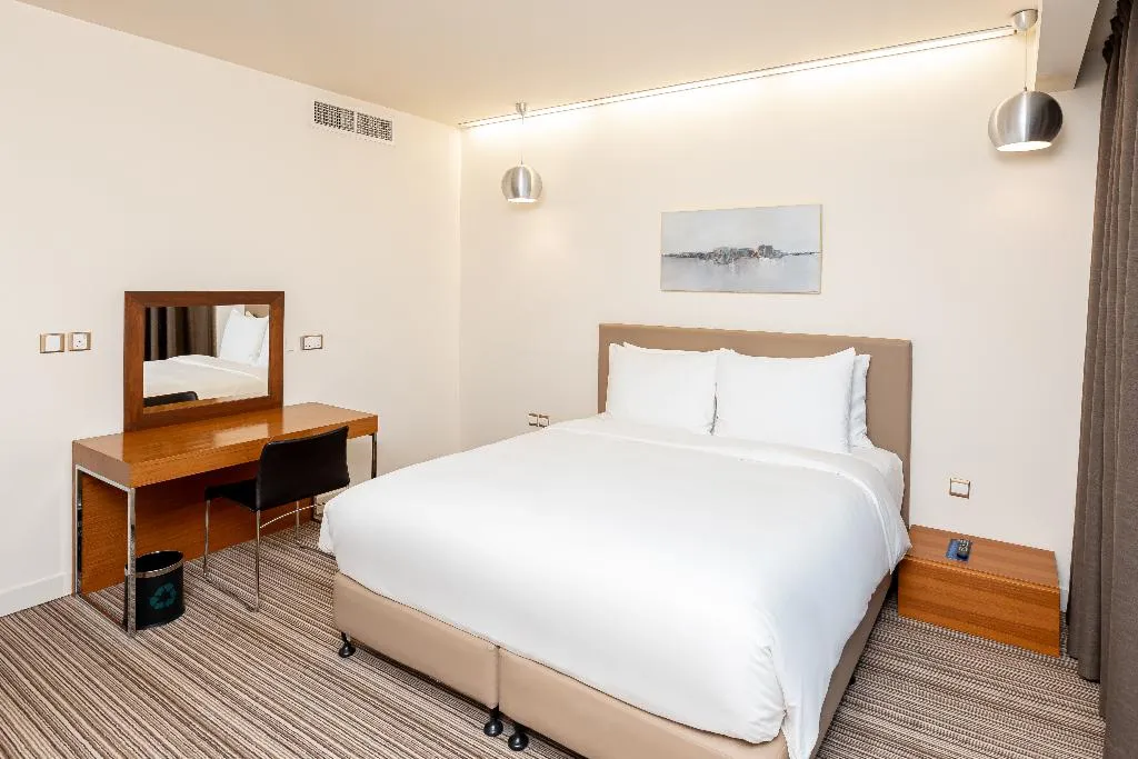 APARTMENT TWO BEDROOMS Room, Radisson Blu Residence Dubai Marina, Dubai