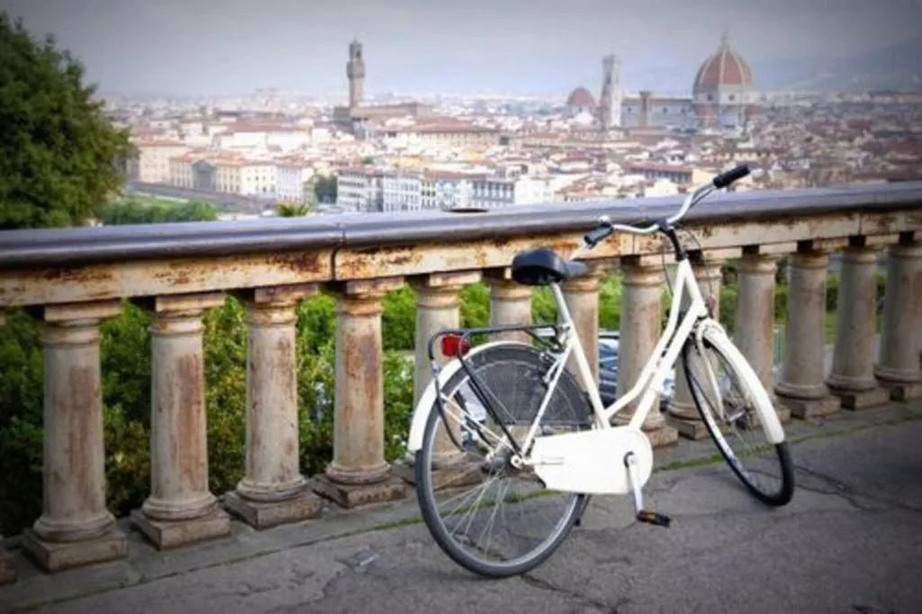 Sports and Entertainment, Villa Cora, Florence