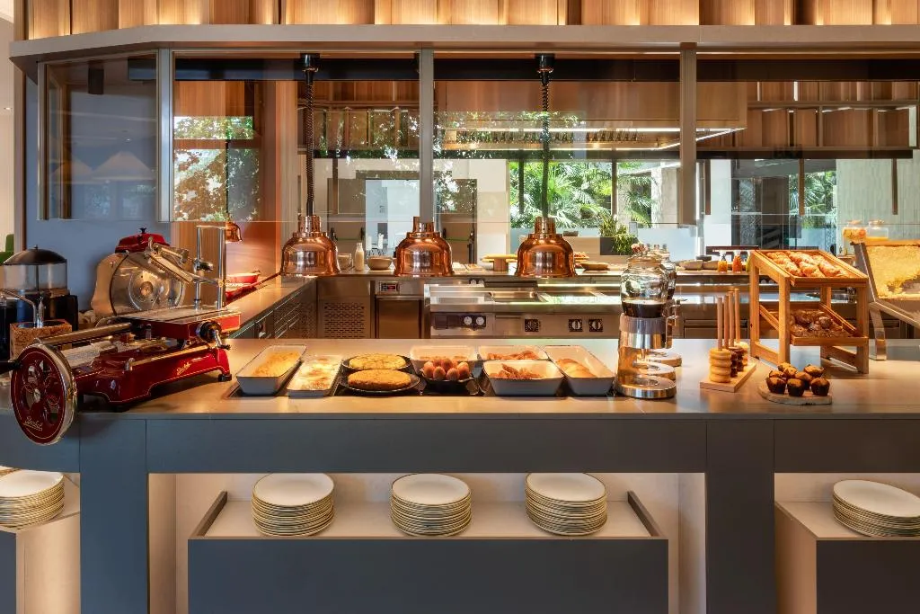Restaurant, Melia Barajas, Madrid