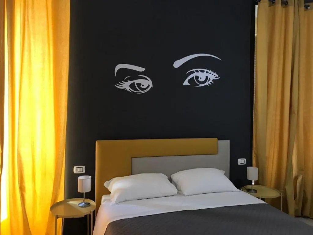 Room, Sensation House, Rome