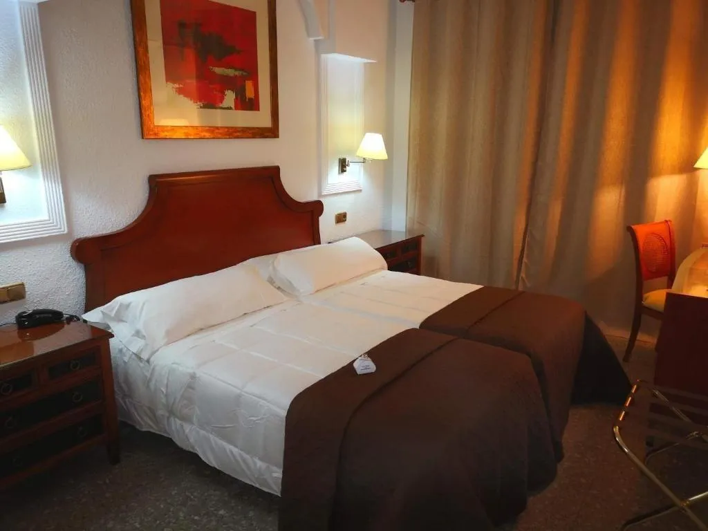Double or Twin STANDARD Room, Hotel Polamar, Costa Blanca