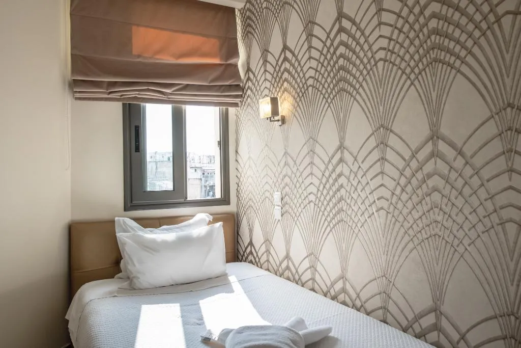 SINGLE STANDARD Room, Golden City, Athens