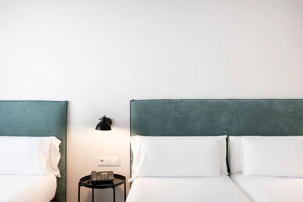 TRIPLE STANDARD Room, Tres Torres Atiram Hotel, Barcelona