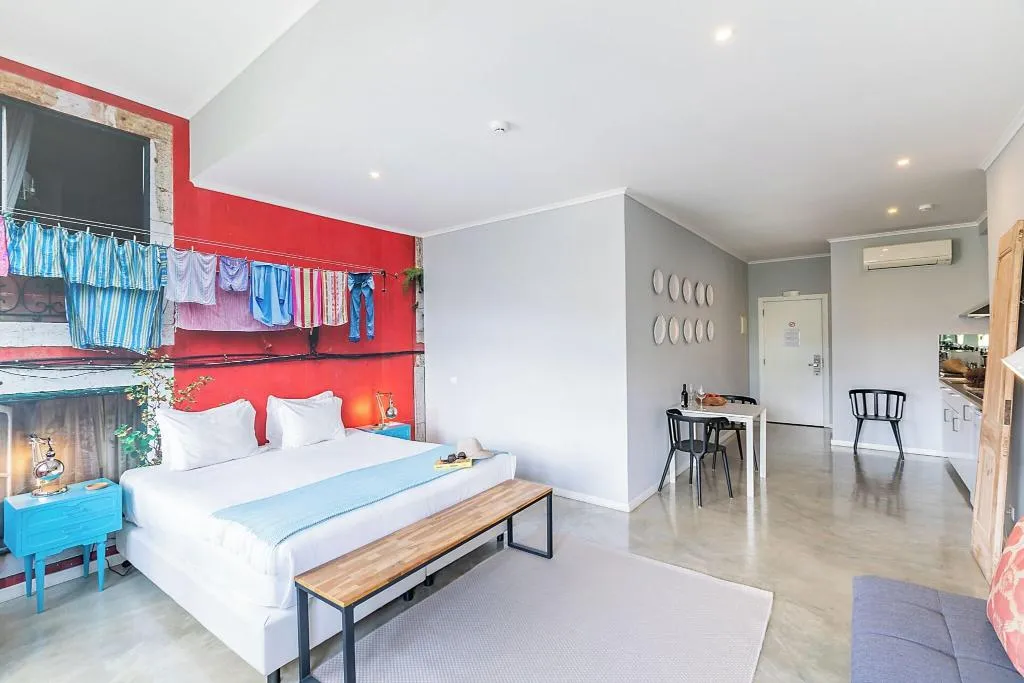 Room, Emporium Lisbon Suites, Lisbon