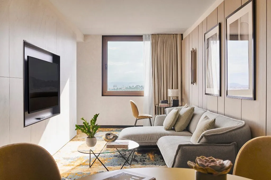 SUITE STANDARD Room, Grand Hyatt Barcelona, Barcelona
