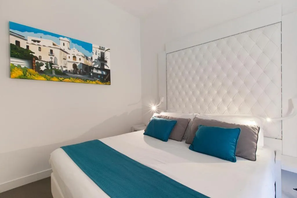DOUBLE STANDARD Room, Tasso Suites, Naples