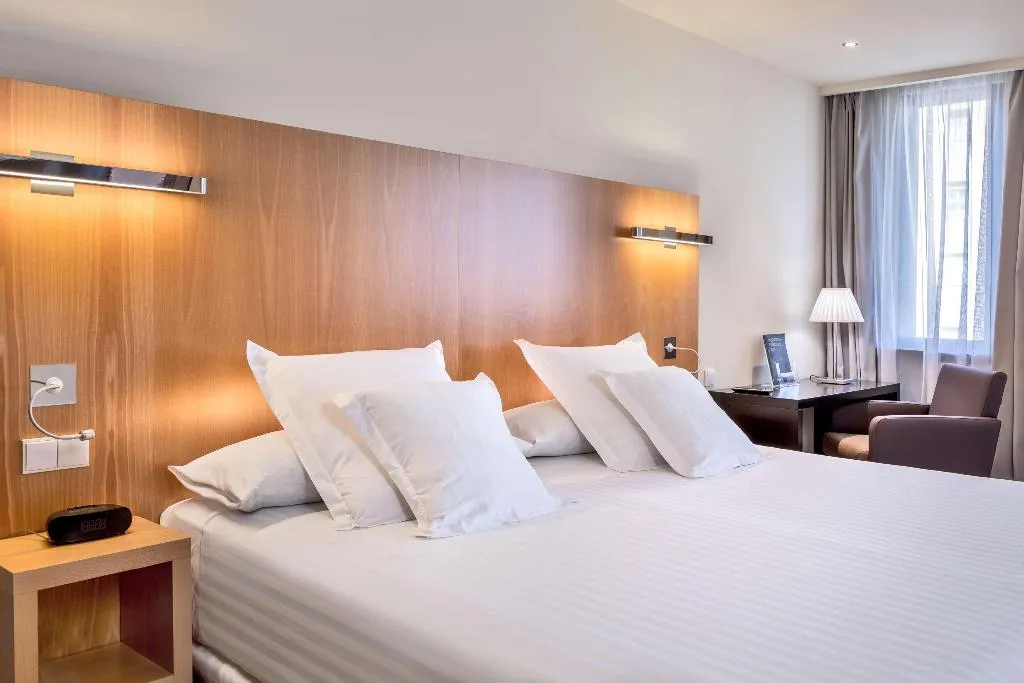 JUNIOR SUITE STANDARD Room, Occidental Cádiz, Costa De La Luz