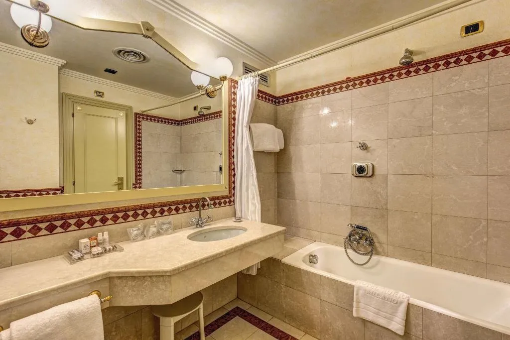 TRIPLE TWO BEDS Room, Auriga, Milan