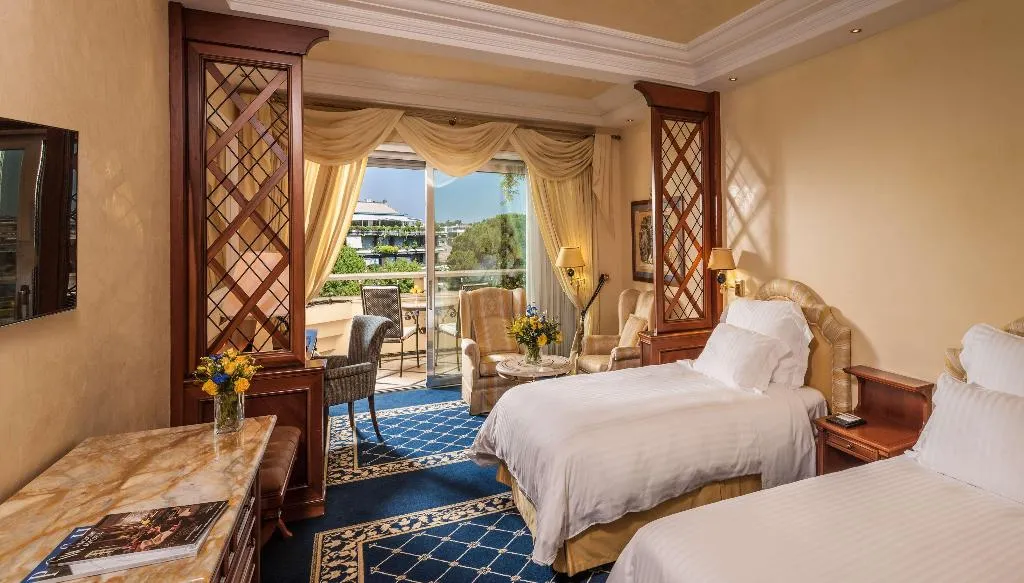 TWIN DELUXE PARK VIEW Room, Rome Cavalieri, A Waldorf Astoria Hotel, Rome