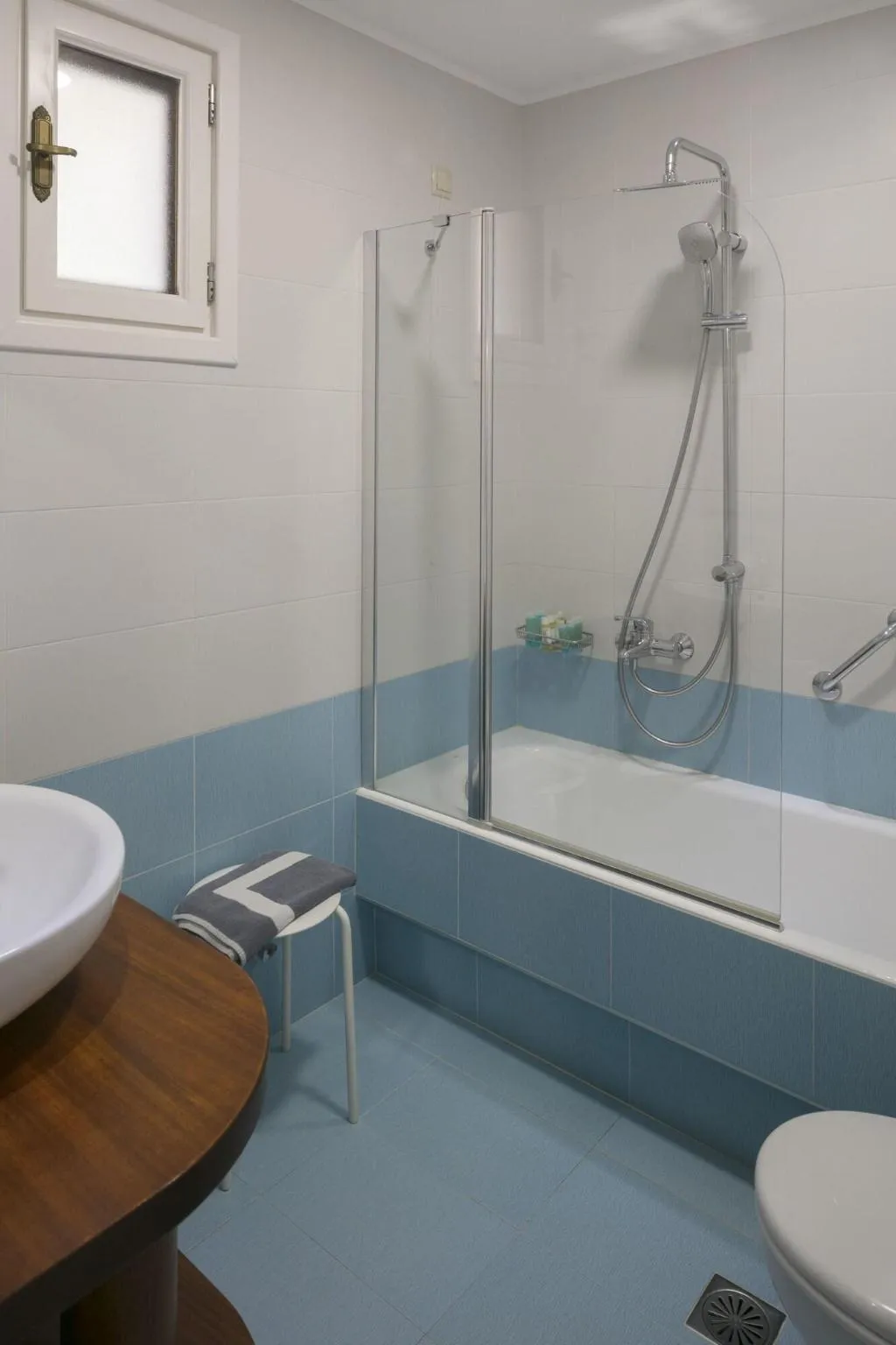 Room, Magic, Skiathos