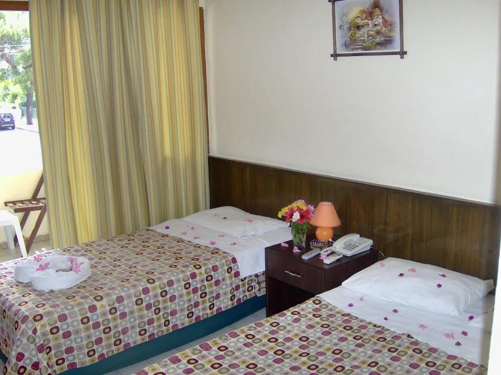 Room, Murat, Antalya
