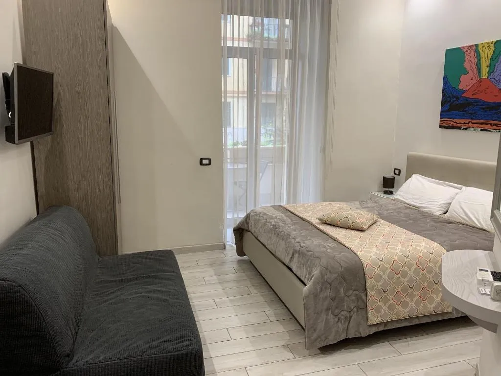 Room, Residenza Suarez, Naples