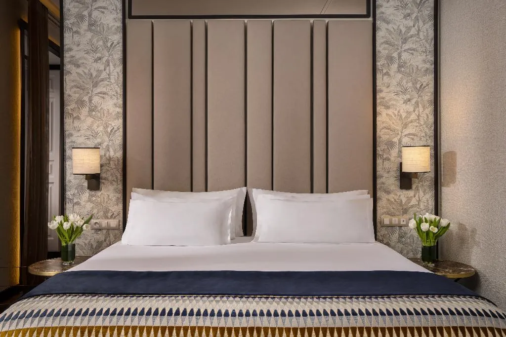 DOUBLE DELUXE WITH VIEWS Room, NH Collection Madrid Palacio de Tepa, Madrid