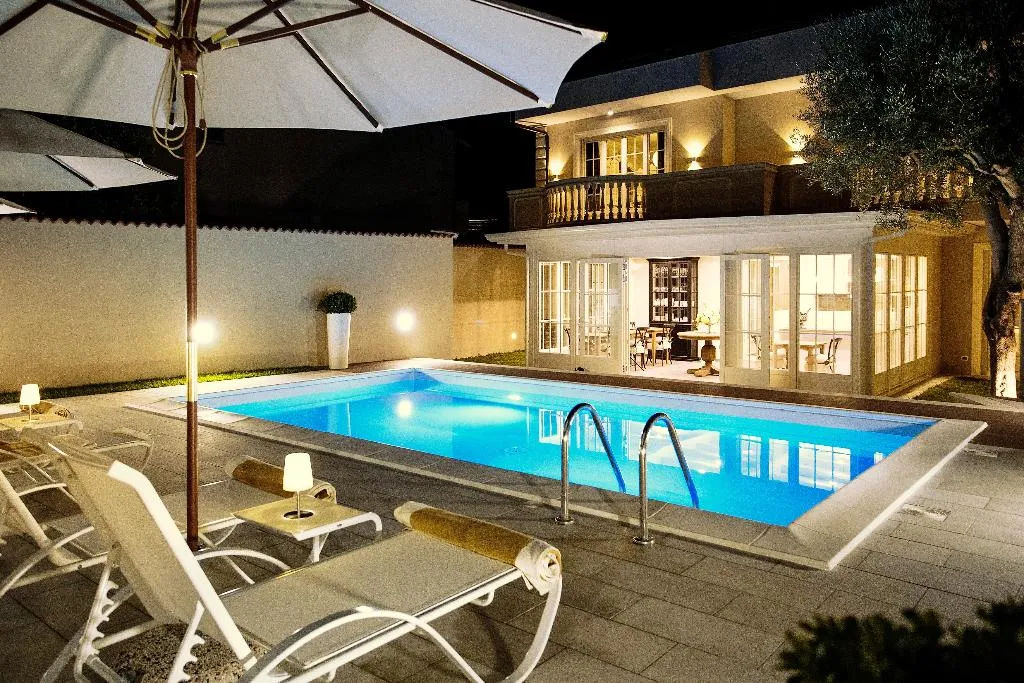 Pool, Lemon House, Taormina