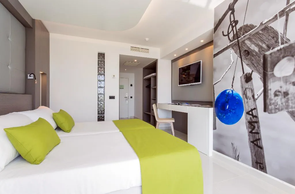 DOUBLE SINGLE USE STANDARD Room, The Ibiza Twiins, Ibiza