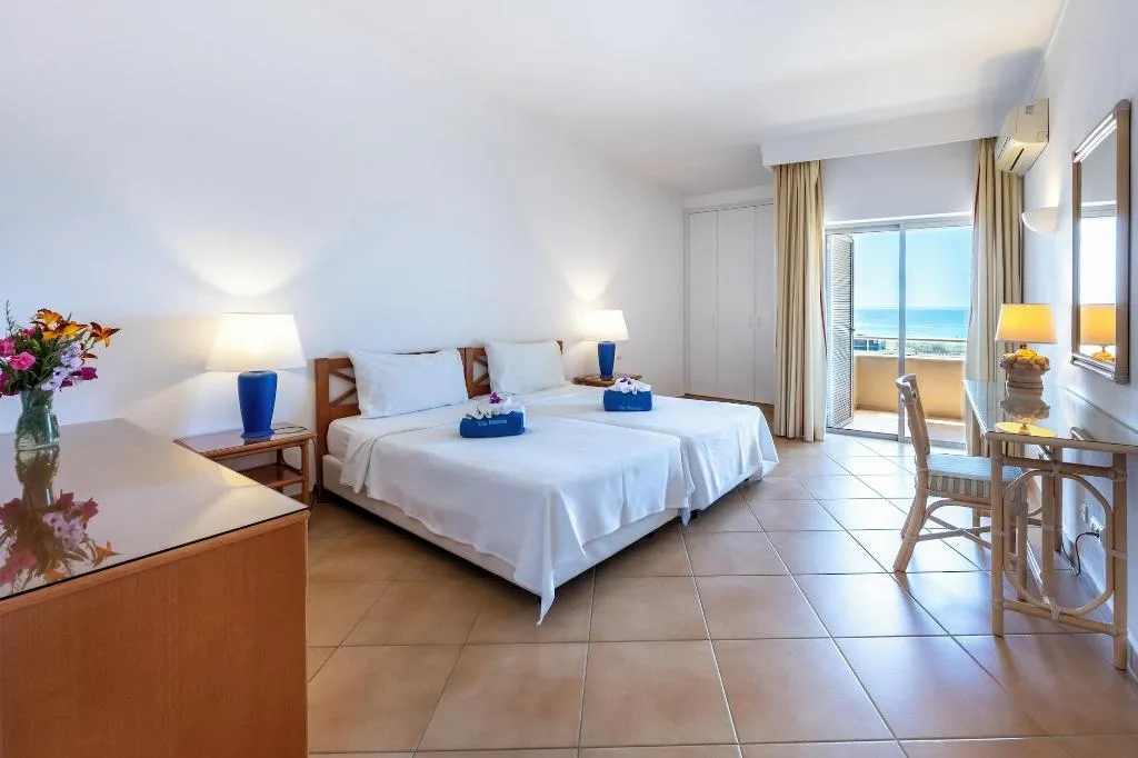 Room, Vila Palmeira, Algarve