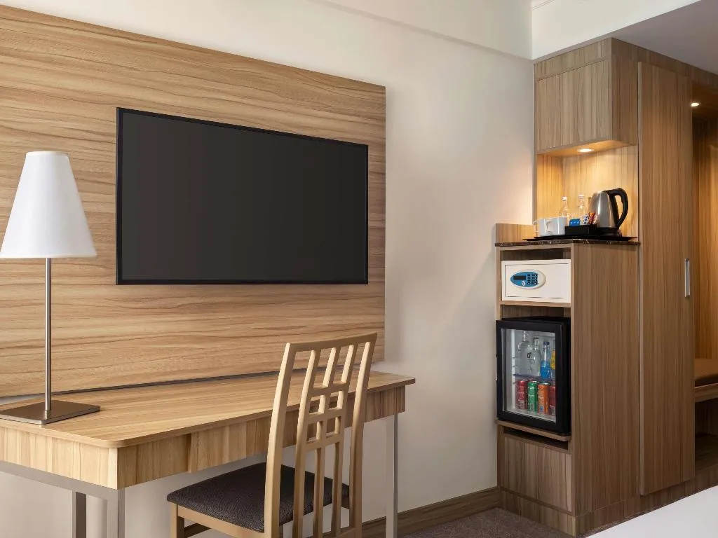 TWIN SUPERIOR Room, Novotel Cairo Airport, Cairo