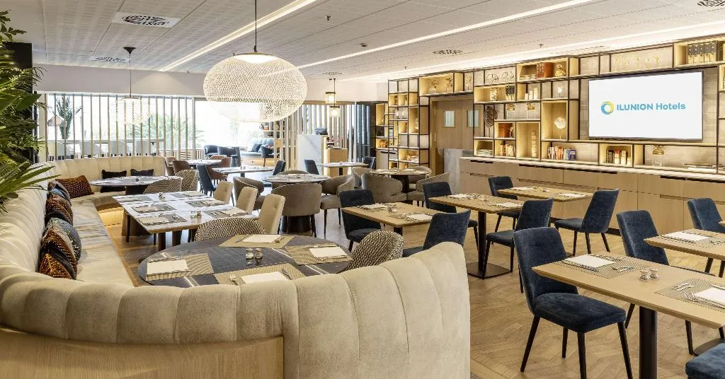Restaurant, Ilunion Barcelona, Barcelona