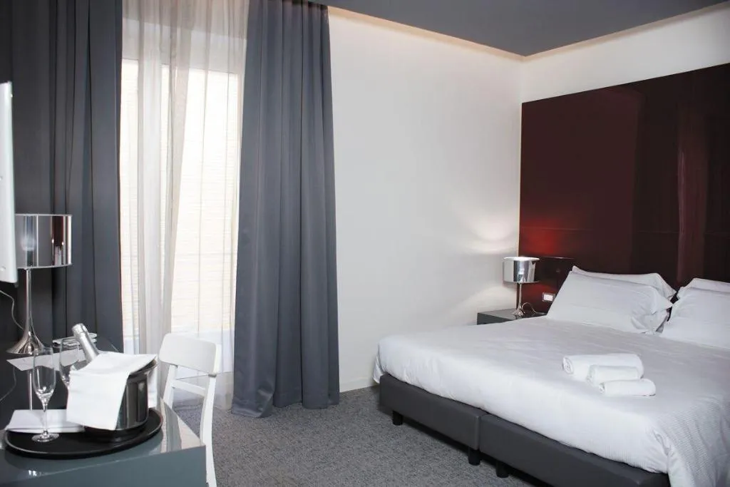 Room, Leopardi Business Hotel, Naples