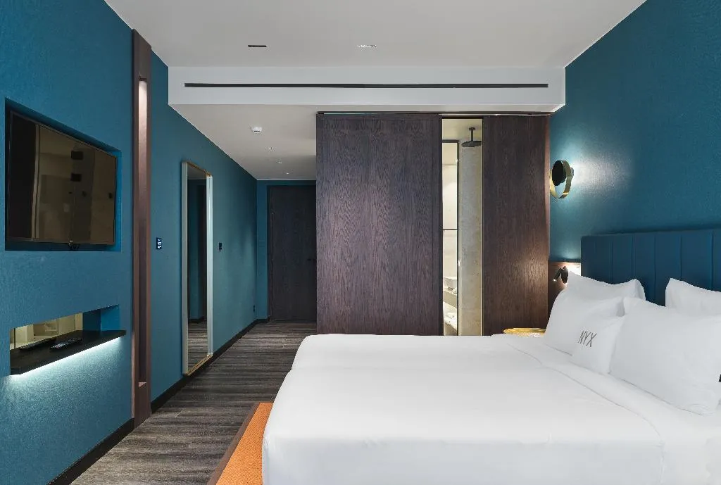 TRIPLE DELUXE Room, NYX Esperia Palace Athens by Leonardo Hotels, Athens