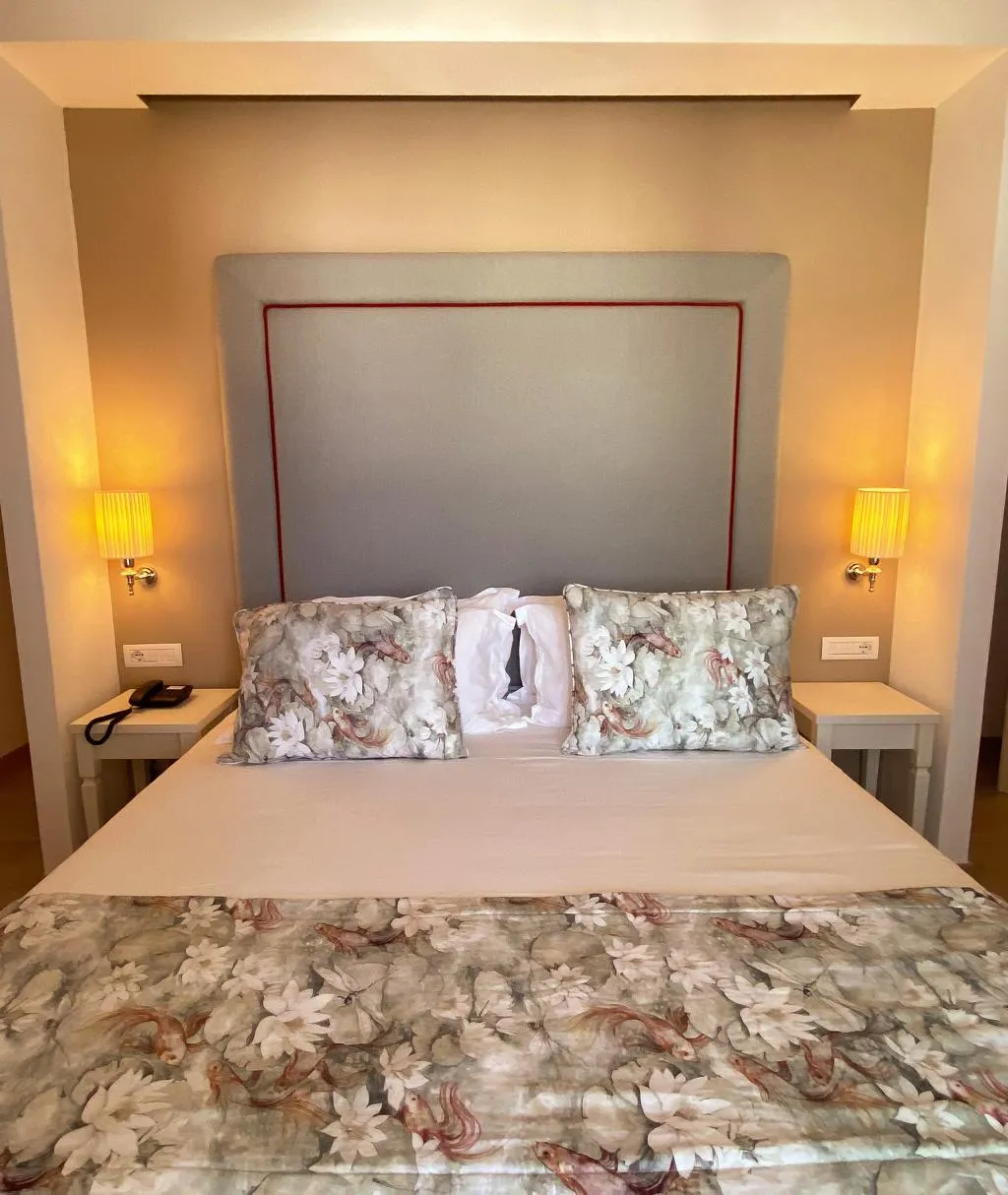 SUITE POOL VIEW Room, Grand Hotel Cannigione 5*L, Olbia