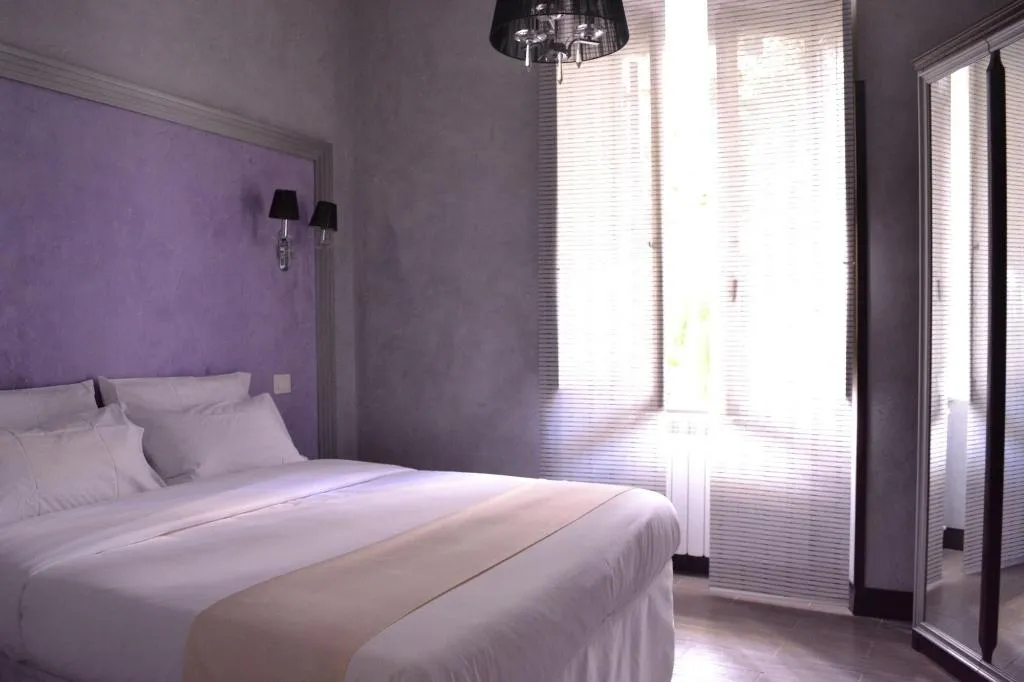Room, Tiburtina House, Rome