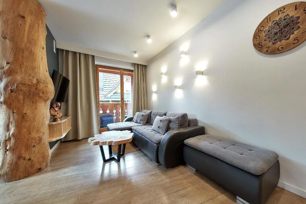 Room, ApartHotel Giewont, Krakow
