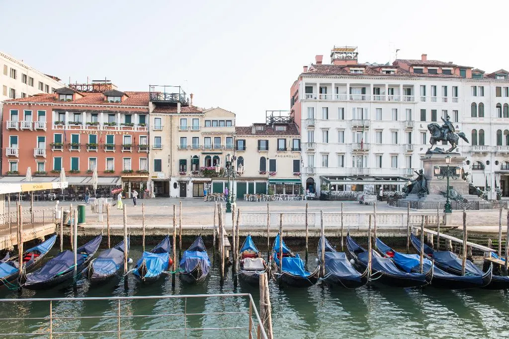 General view, Paganelli, Venice