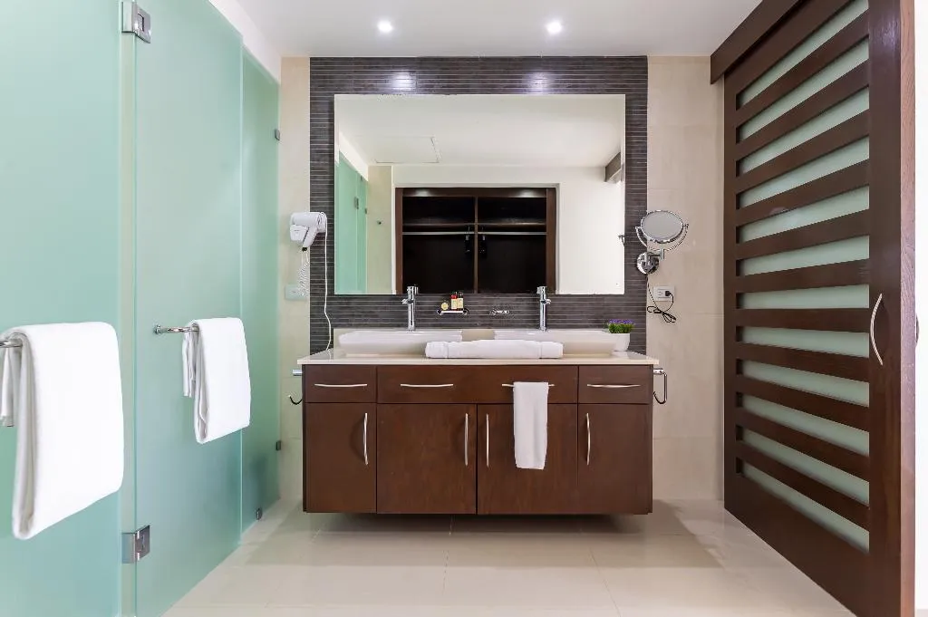 SUITE DELUXE TWO BEDROOM Room, Mareazul Beach Front Resort Playa del Carmen, Playa Del Carmen